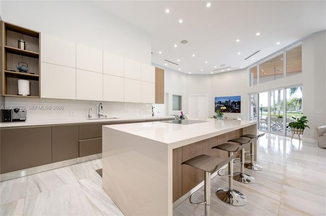 3425 Saddlebrook Lane, Weston, FL 33331