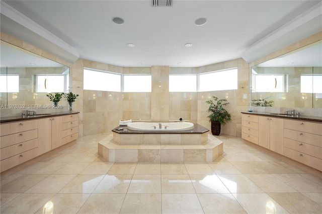 3425 Saddlebrook Lane, Weston, FL 33331