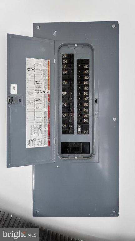 Image 27 of property listing at 232 MORRIS DR, Salisbury, MD 21804