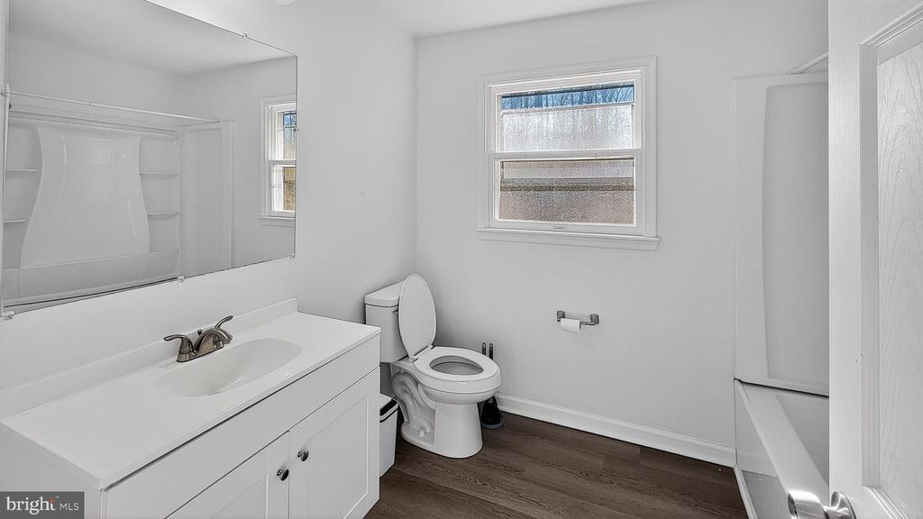 Image 9 of property listing at 232 MORRIS DR, Salisbury, MD 21804