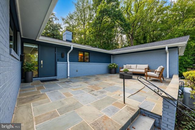 2130 SUDBURY PL NW, Washington, DC 20012