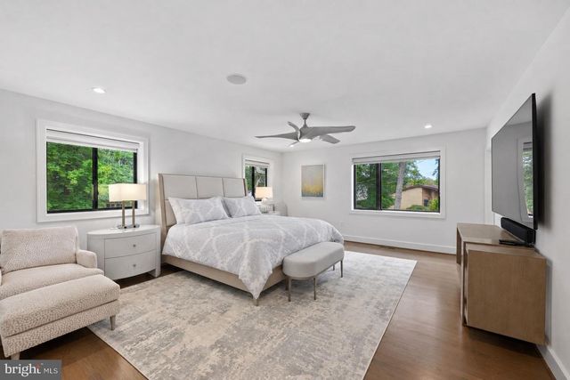 2130 SUDBURY PL NW, Washington, DC 20012