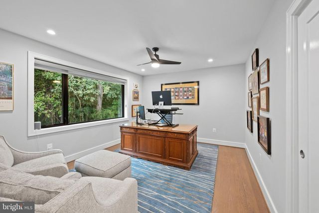2130 SUDBURY PL NW, Washington, DC 20012