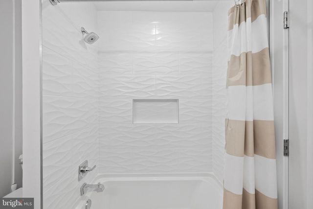 2130 SUDBURY PL NW, Washington, DC 20012