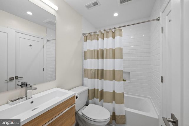 2130 SUDBURY PL NW, Washington, DC 20012