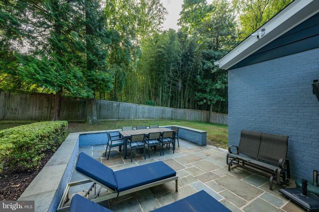 2130 SUDBURY PL NW, Washington, DC 20012