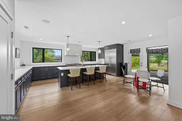2130 SUDBURY PL NW, Washington, DC 20012