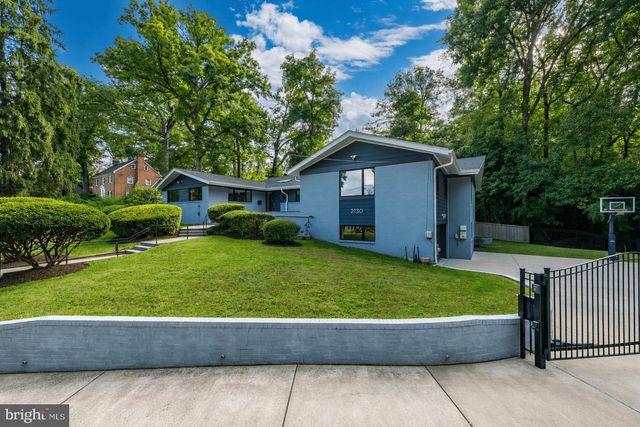 2130 SUDBURY PL NW, Washington, DC 20012