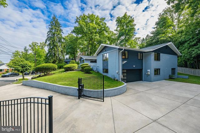 2130 SUDBURY PL NW, Washington, DC 20012