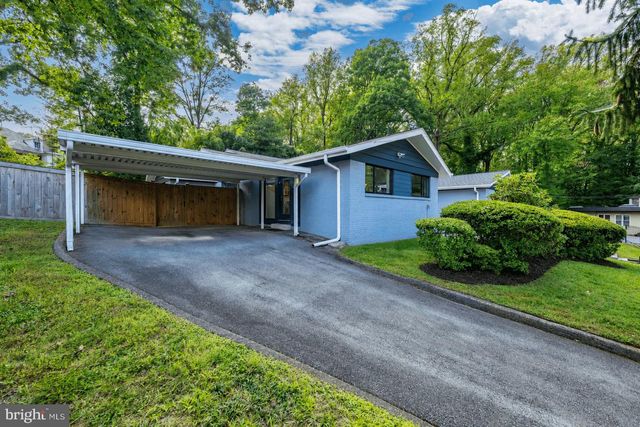 2130 SUDBURY PL NW, Washington, DC 20012