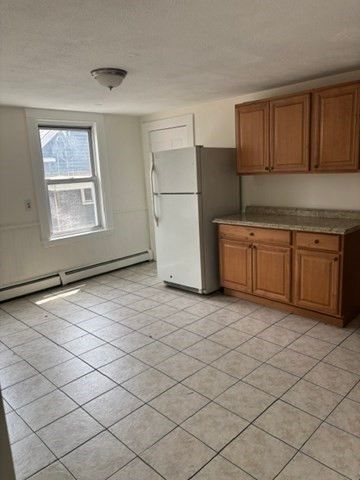 27 Salem Street 2L, Salem, MA 01970