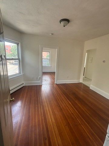 27 Salem Street 2L, Salem, MA 01970