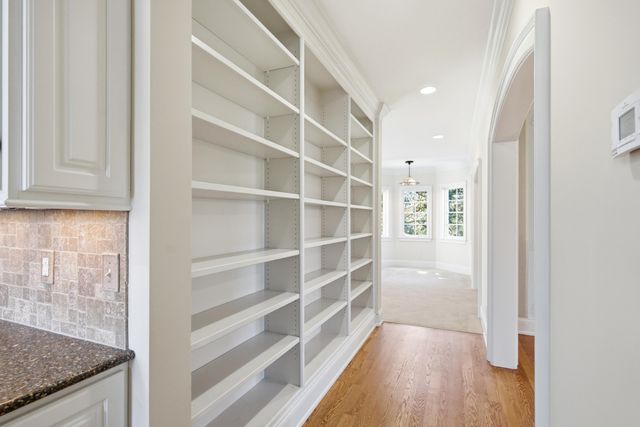 1201 SUTTON DR, Columbia, MO 65203