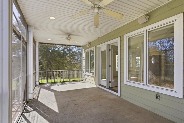 1201 SUTTON DR, Columbia, MO 65203