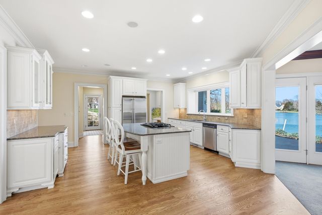 1201 SUTTON DR, Columbia, MO 65203