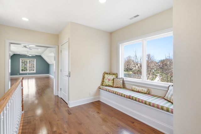 1201 SUTTON DR, Columbia, MO 65203