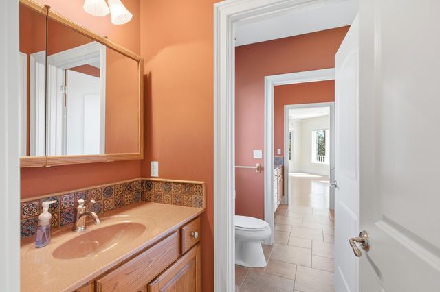 1201 SUTTON DR, Columbia, MO 65203