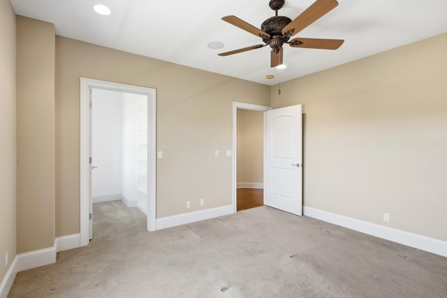 1201 SUTTON DR, Columbia, MO 65203