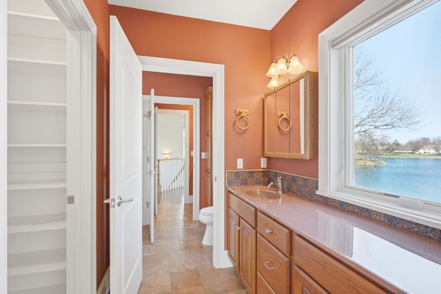 1201 SUTTON DR, Columbia, MO 65203