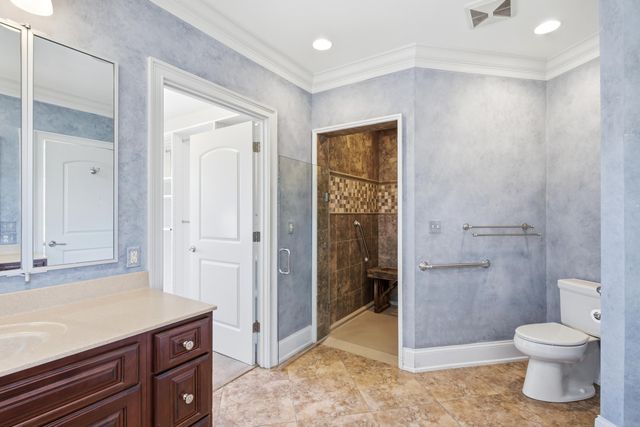 1201 SUTTON DR, Columbia, MO 65203