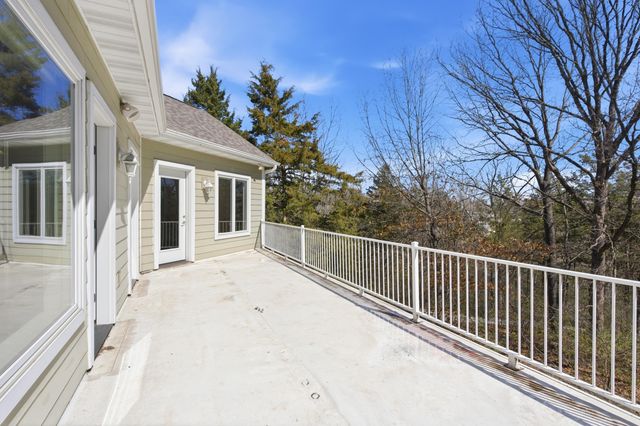 1201 SUTTON DR, Columbia, MO 65203