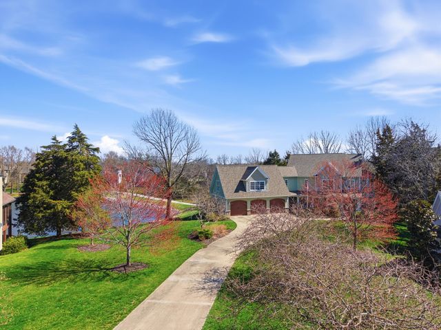 1201 SUTTON DR, Columbia, MO 65203