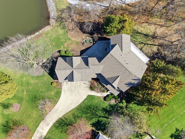 1201 SUTTON DR, Columbia, MO 65203