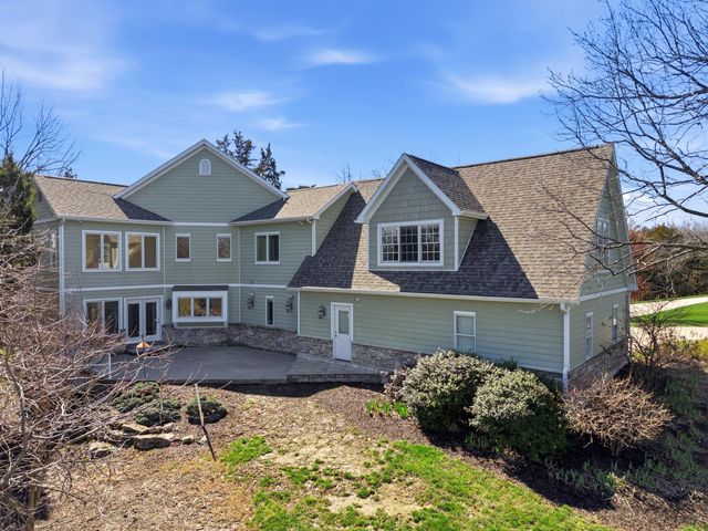 1201 SUTTON DR, Columbia, MO 65203