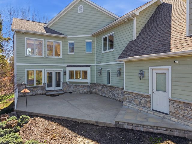 1201 SUTTON DR, Columbia, MO 65203