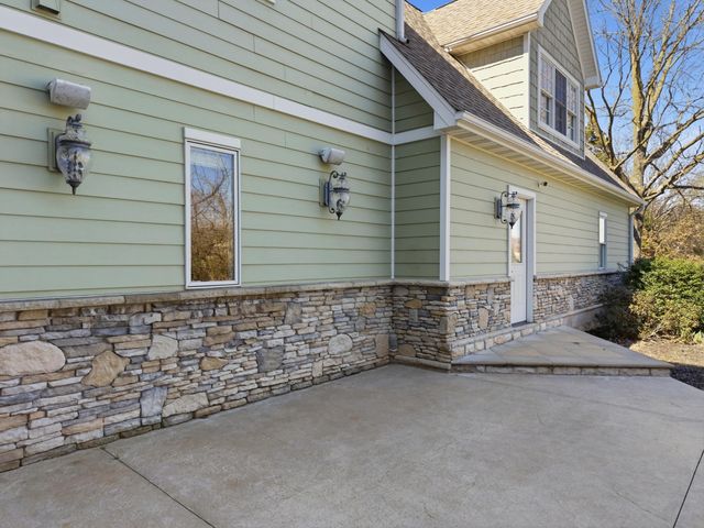 1201 SUTTON DR, Columbia, MO 65203