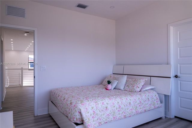 8824 NW 161st Terrace, Miami Lakes, FL 33018