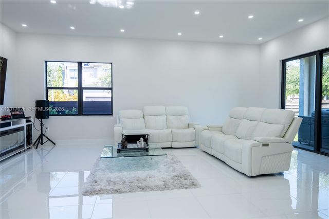 8824 NW 161st Terrace, Miami Lakes, FL 33018