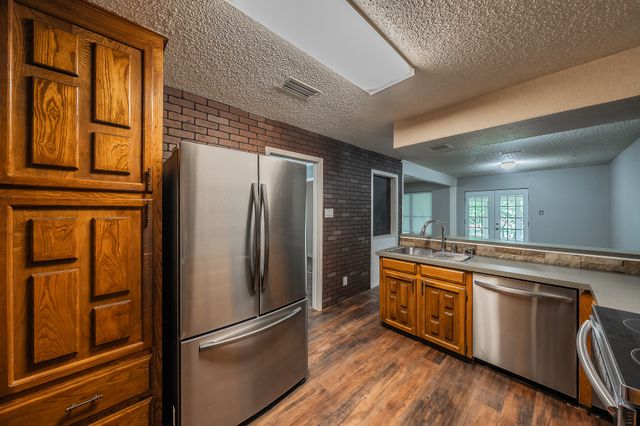 2030 Golf Court, Denton, TX 76205