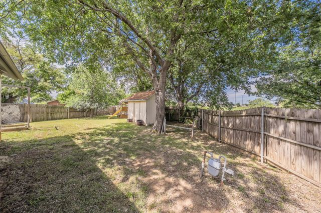 2030 Golf Court, Denton, TX 76205