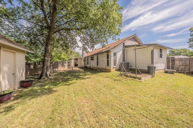 2030 Golf Court, Denton, TX 76205