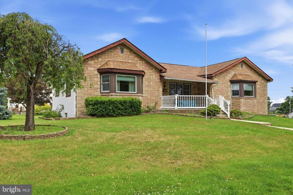 539 WALLACE AVE, Bensalem, PA 19020