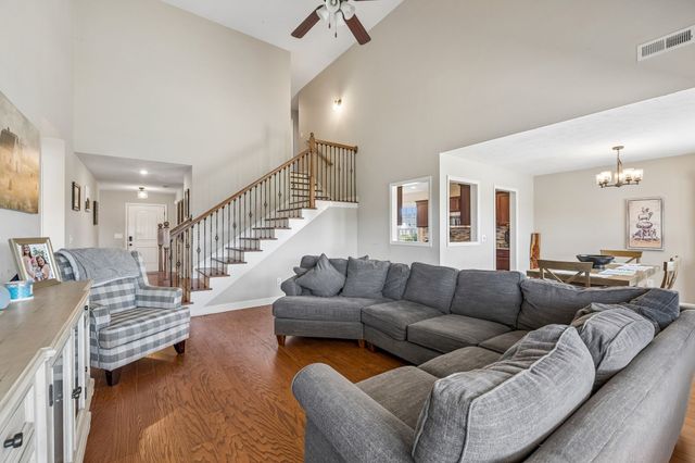 2928 Ronstadt Dr, Christiana, TN 37037