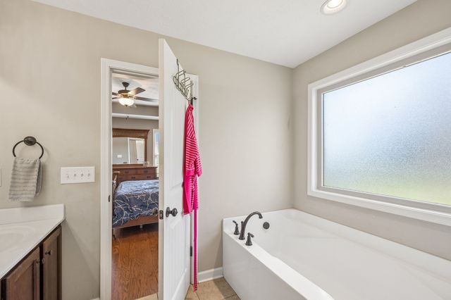2928 Ronstadt Dr, Christiana, TN 37037
