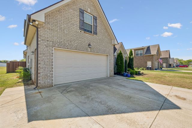 2928 Ronstadt Dr, Christiana, TN 37037