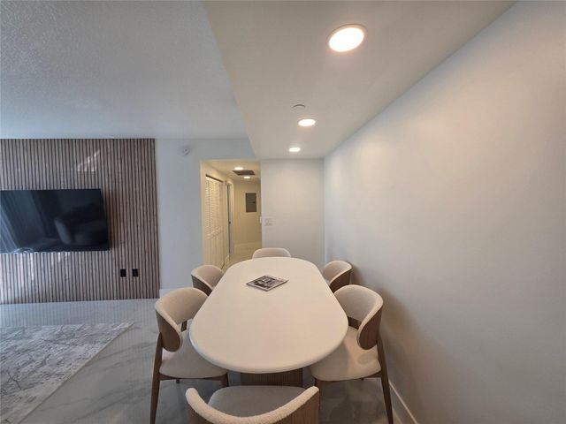 19501 W Country Club Drive 2306, Aventura, FL 33180