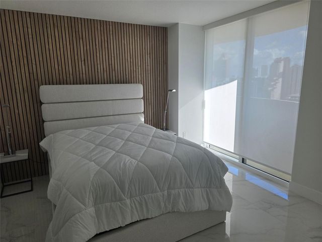 19501 W Country Club Drive 2306, Aventura, FL 33180