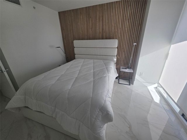 19501 W Country Club Drive 2306, Aventura, FL 33180