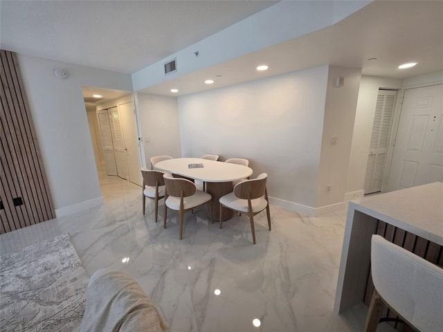 19501 W Country Club Drive 2306, Aventura, FL 33180