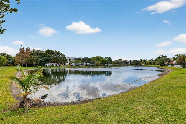 3544 Lakewood Place, Coconut Creek, FL 33073