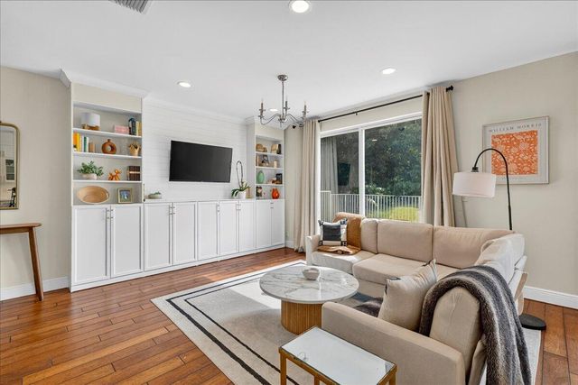 3544 Lakewood Place, Coconut Creek, FL 33073