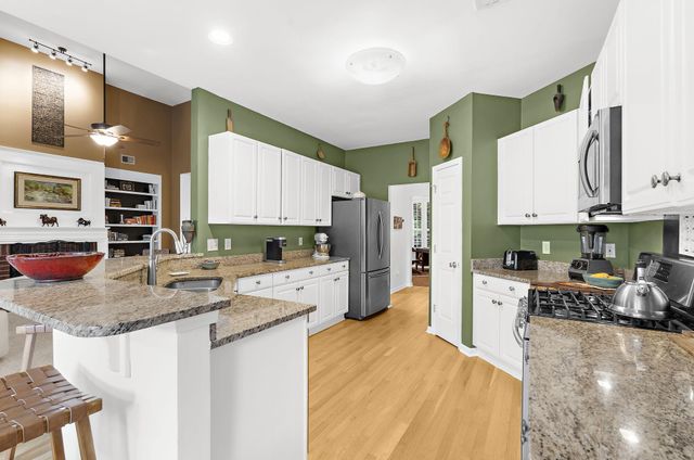 1004 Crooked Oak Road, Summerville, SC 29485