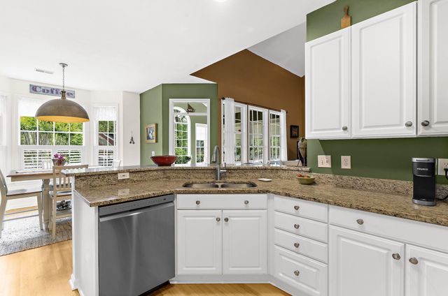 1004 Crooked Oak Road, Summerville, SC 29485