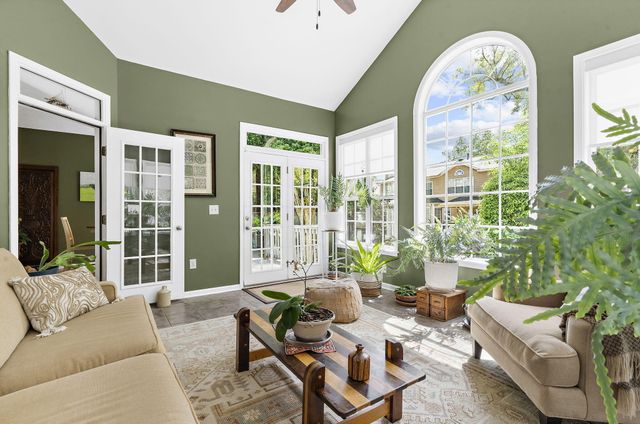 1004 Crooked Oak Road, Summerville, SC 29485