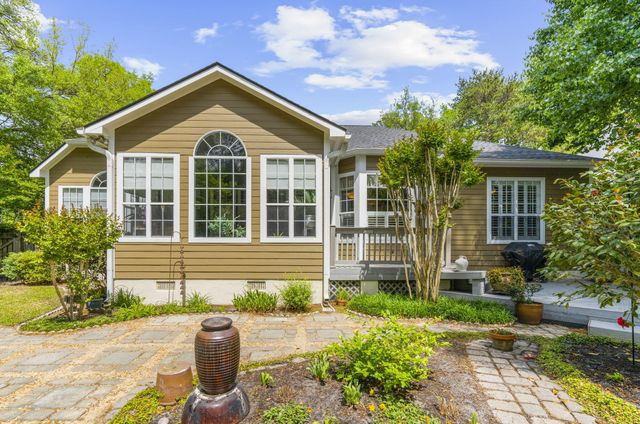 1004 Crooked Oak Road, Summerville, SC 29485