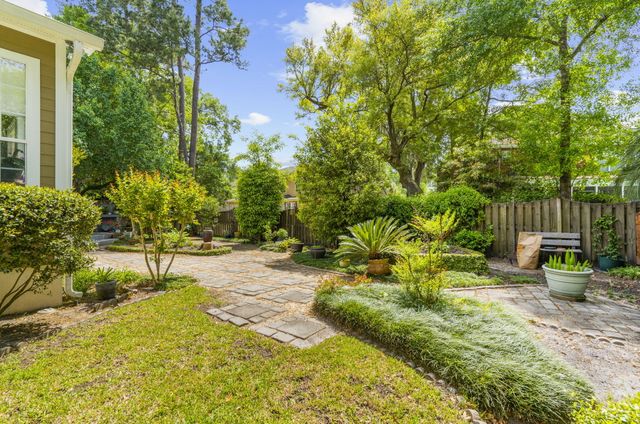 1004 Crooked Oak Road, Summerville, SC 29485